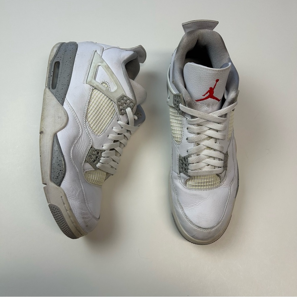Nike Men’s Air Jordan 4 Retro Sneakers Size 13 White/ Oreo